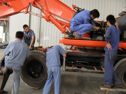 挖掘機(jī)維修要如何"試"出故障原因